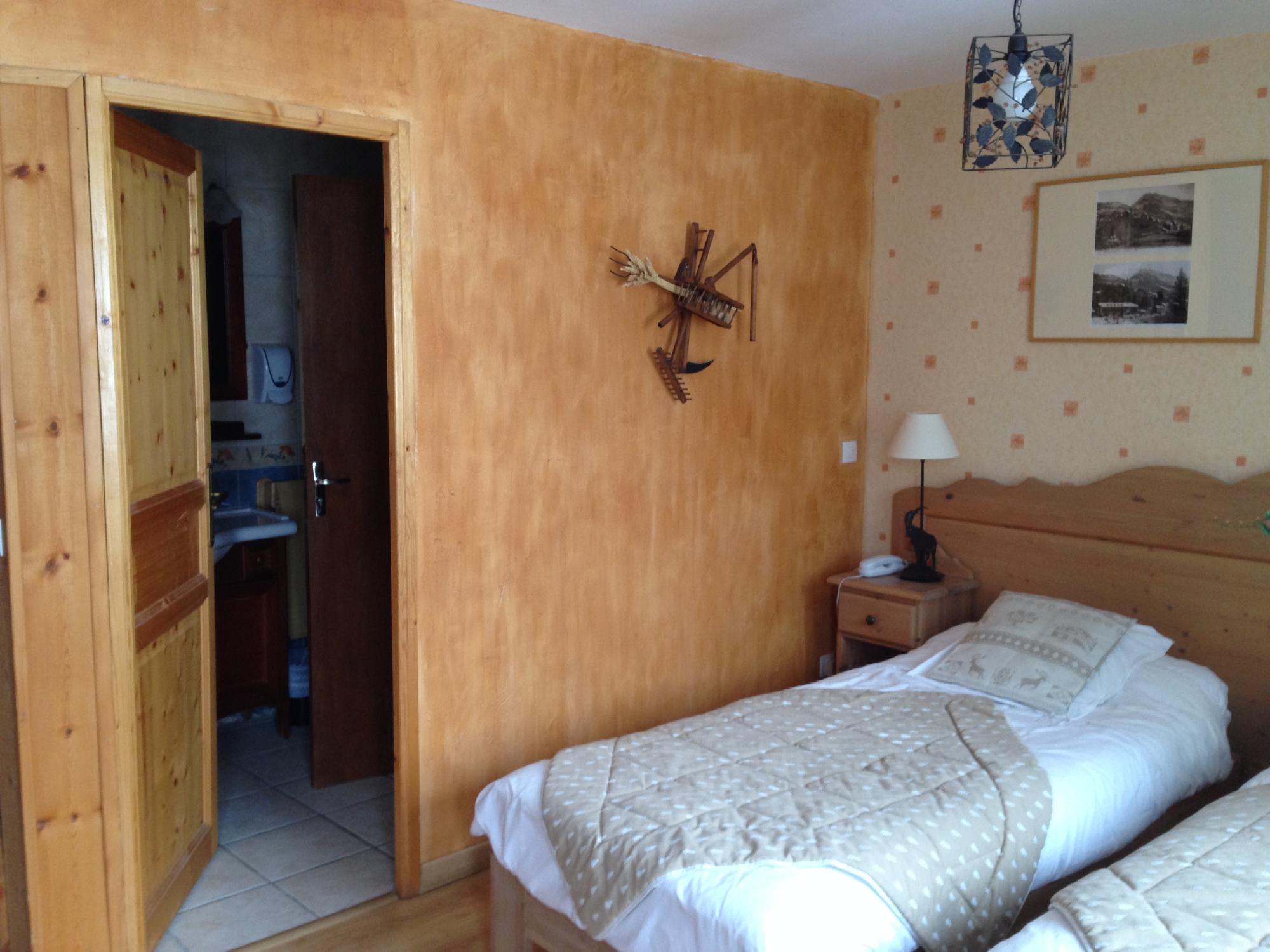 Hôtel Les Agneaux-浴室