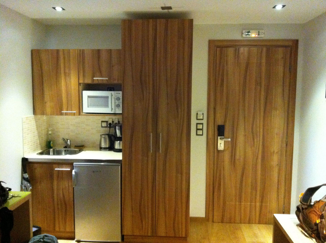 Filothei酒店住宿-元素酒店公寓