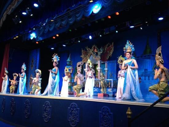 曼波人妖秀-曼谷必去景点