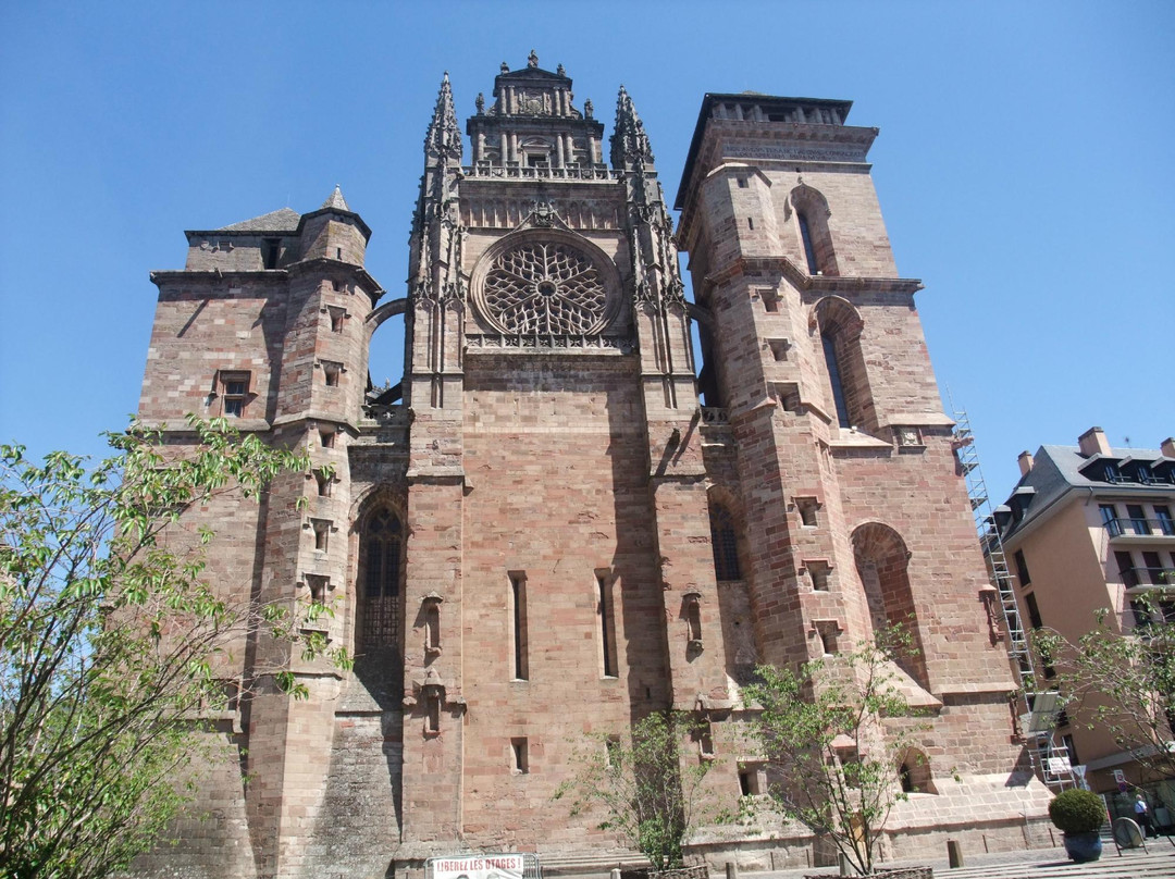 Cathédrale Notre Dame de Rodez景点图片