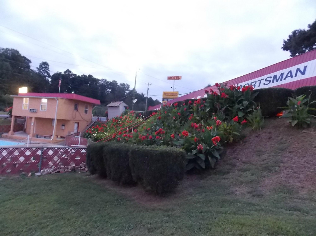 Sportsman Inn