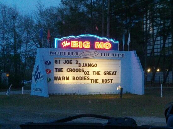 The Big Mo- Monetta Drive-In Movies-Monetta必去景点