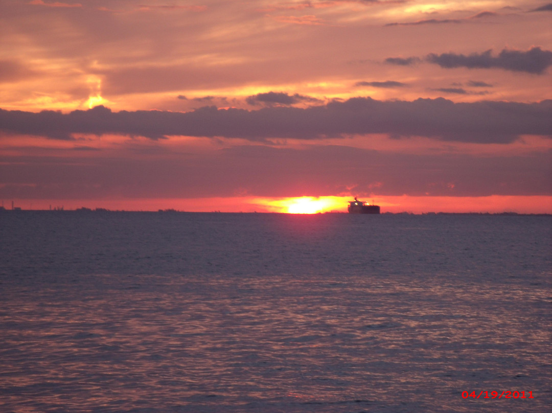 夏威夷爱之船夕阳夜宴游-火奴鲁鲁必去景点