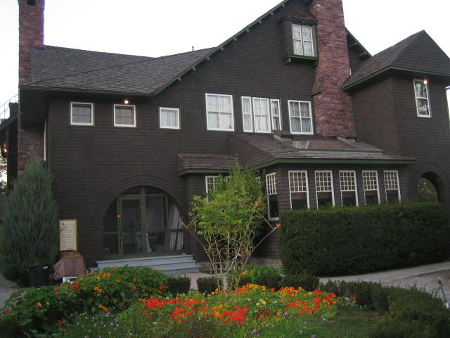 Conrad Mansion-卡利斯佩尔必去景点