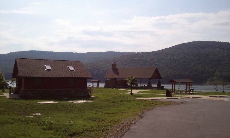 Lake Fort Smith State Park景点图片