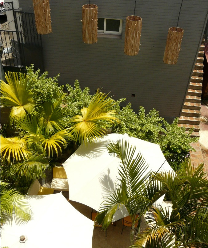 拉里保迪耶里餐厅酒店