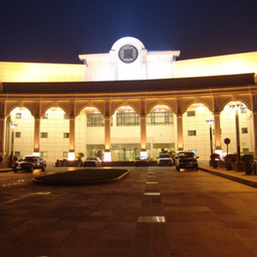 雁栖建国度假酒店主图