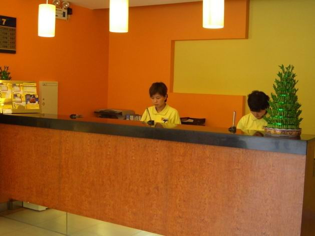 7天郑州火车站西广场店主图