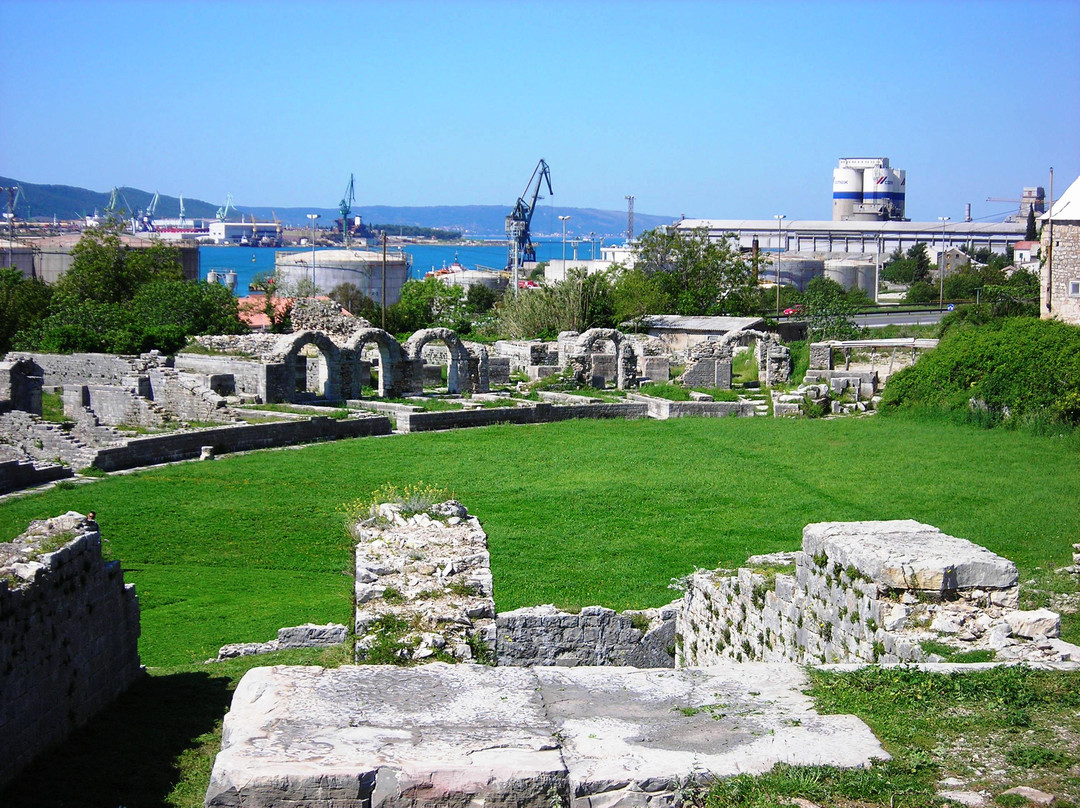 Ruins of the Solin Amphitheatre景点图片