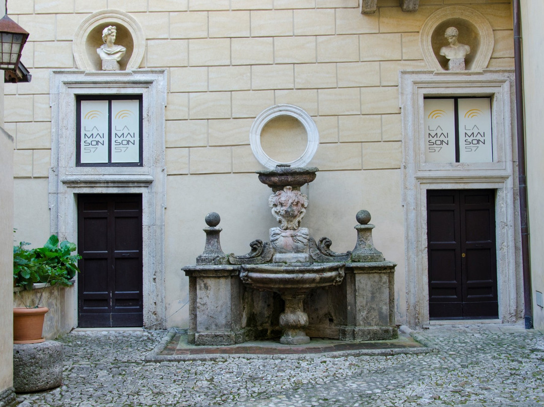 Palazzo Vecchiarelli景点图片