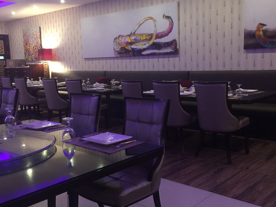 本格インド料理店 ナン