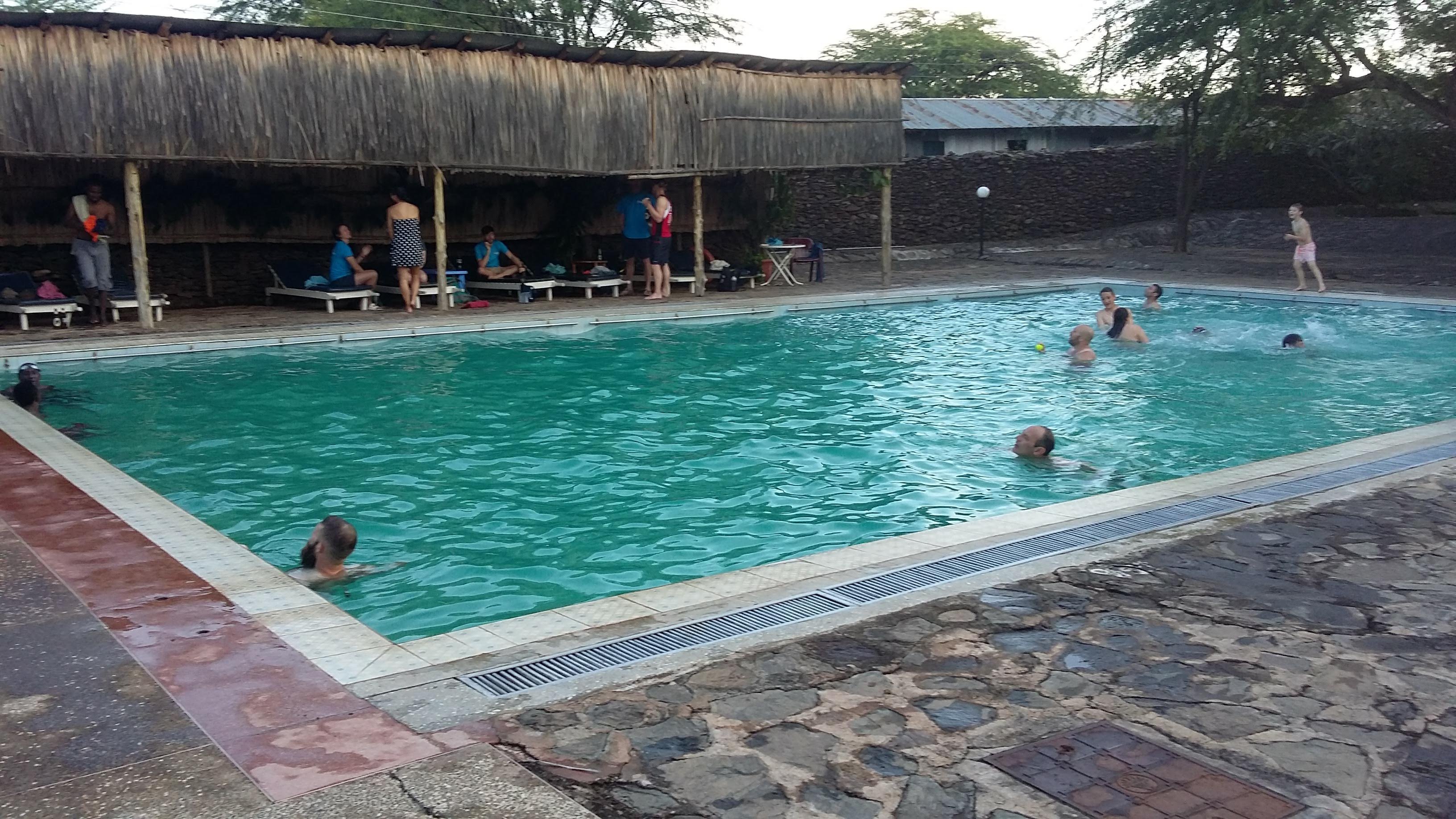 Soi Safari Lodge-泳池