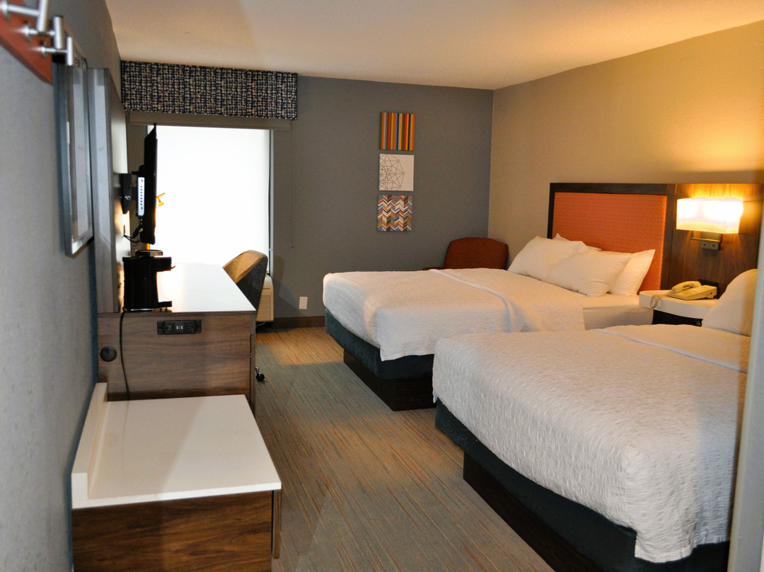 Hampton Inn Hillsville主图