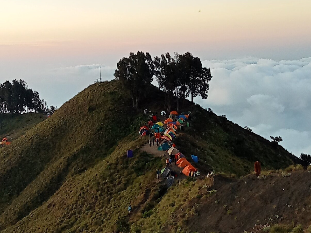 Evsi Rinjani Trekking-马塔兰必去景点
