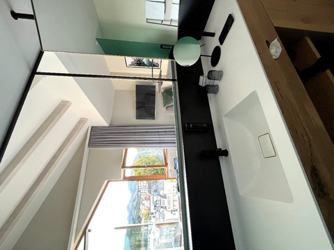 希夫黄金酒店主图