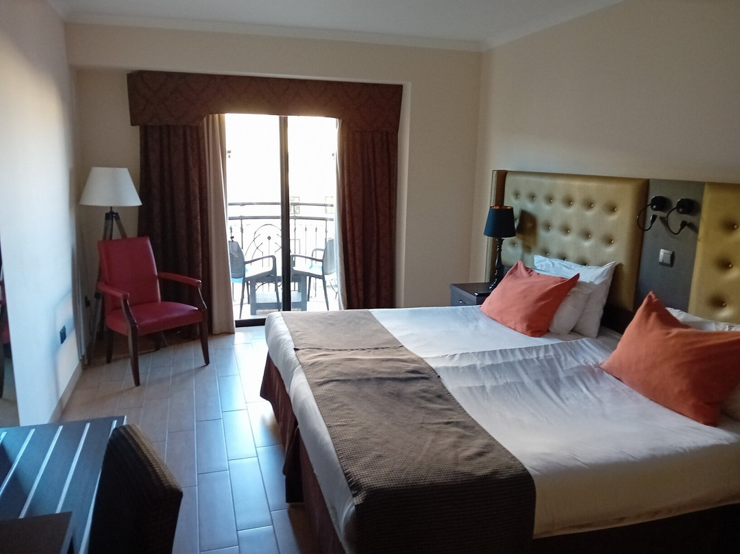 维多利亚酒店主图