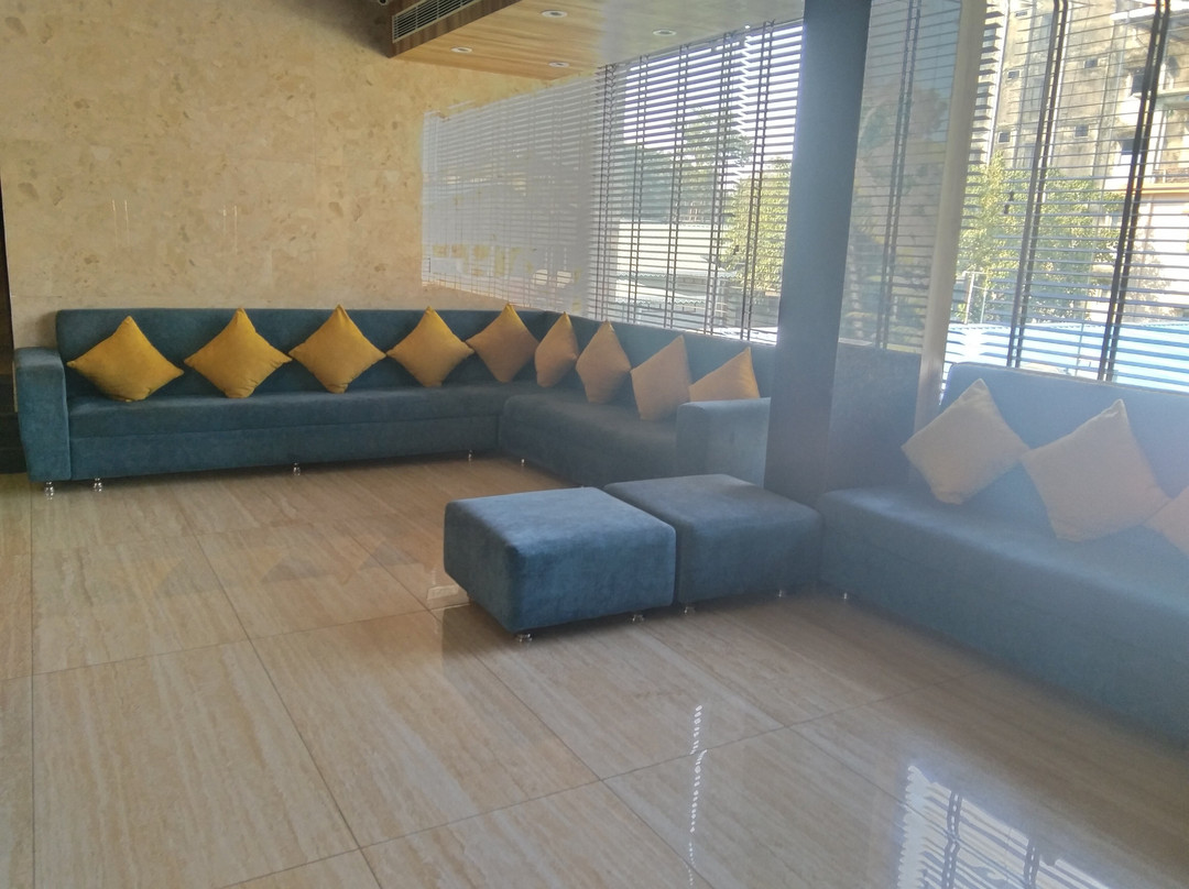 Hotel Golden Leaf主图