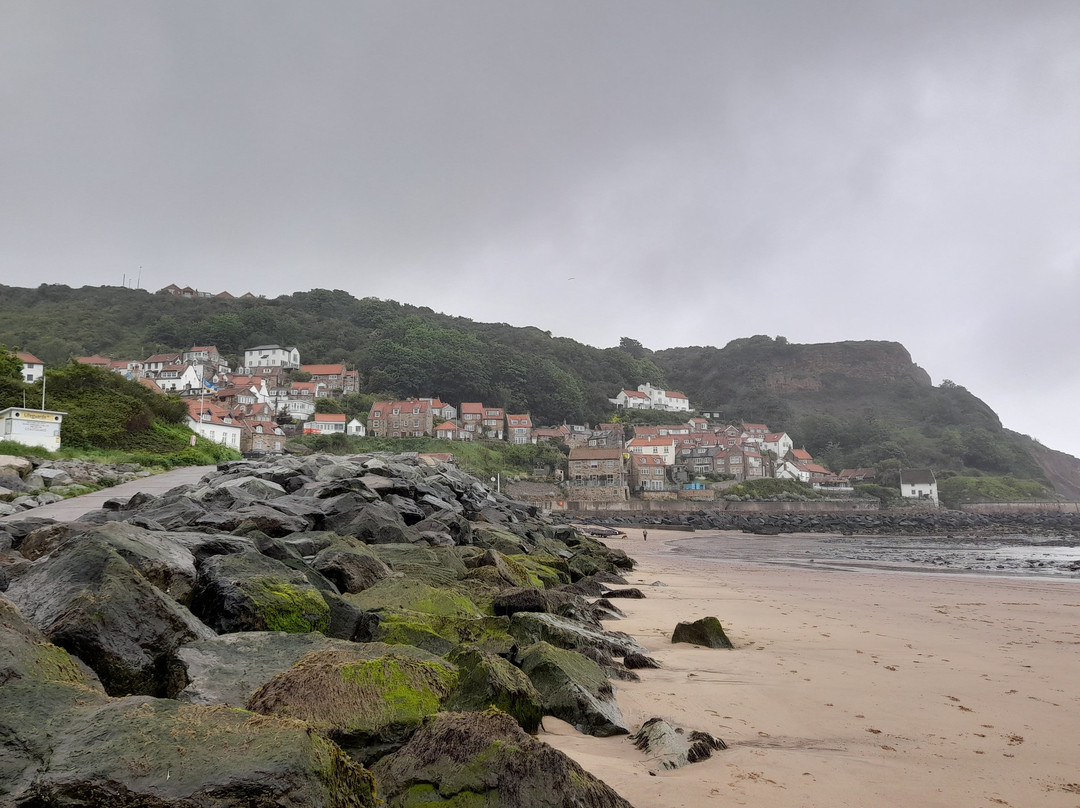 Runswick Bay景点图片