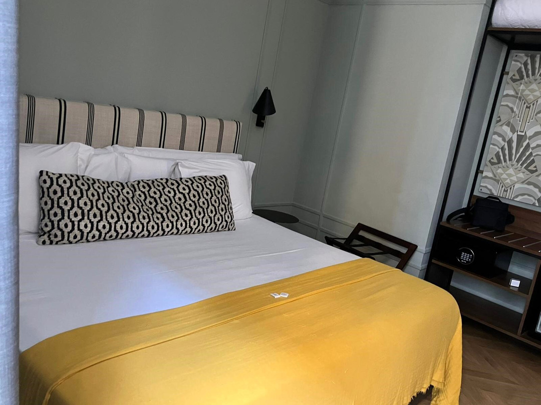 Soho Boutique Colon主图