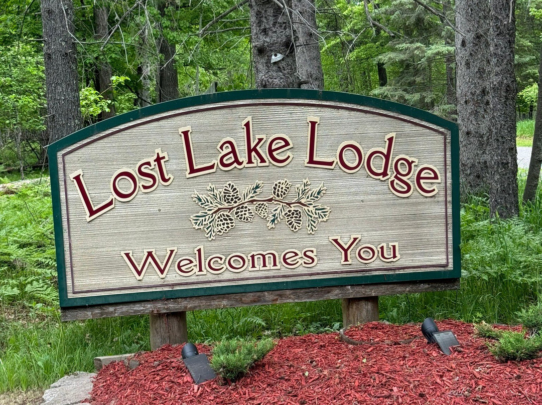 Lost Lake Lodge主图