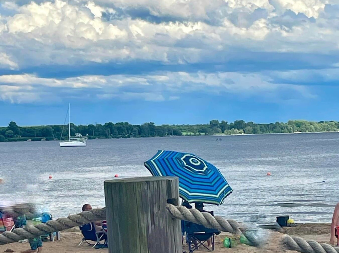 Plattsburgh City Beach景点图片