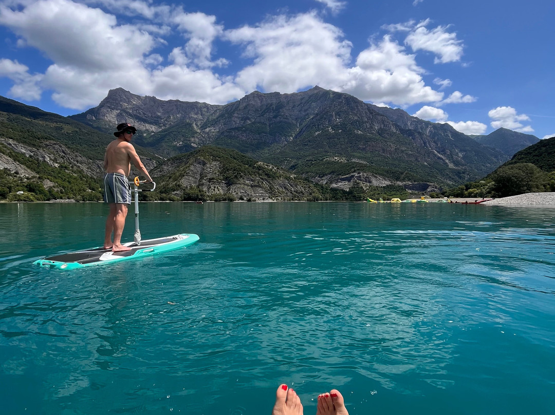 Lake Surfer景点图片
