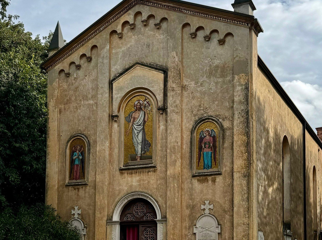 La Cappella Ossario di San Martino-代森扎诺-德尔加达必去景点