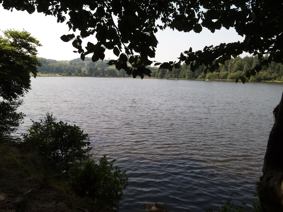 Lac du Moulinet-Le Buisson必去景点