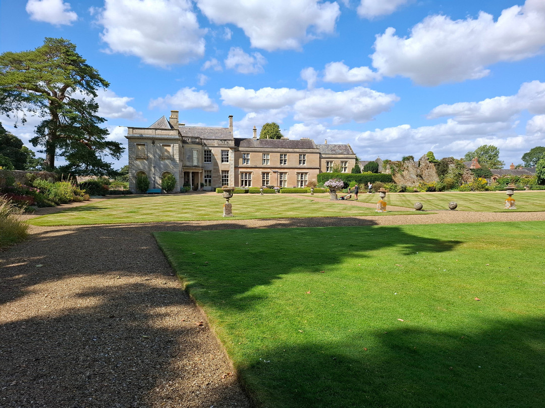 Lamport Hall and Gardens景点图片