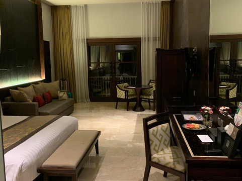 普日山特拉安海滩度假村及水疗中心主图