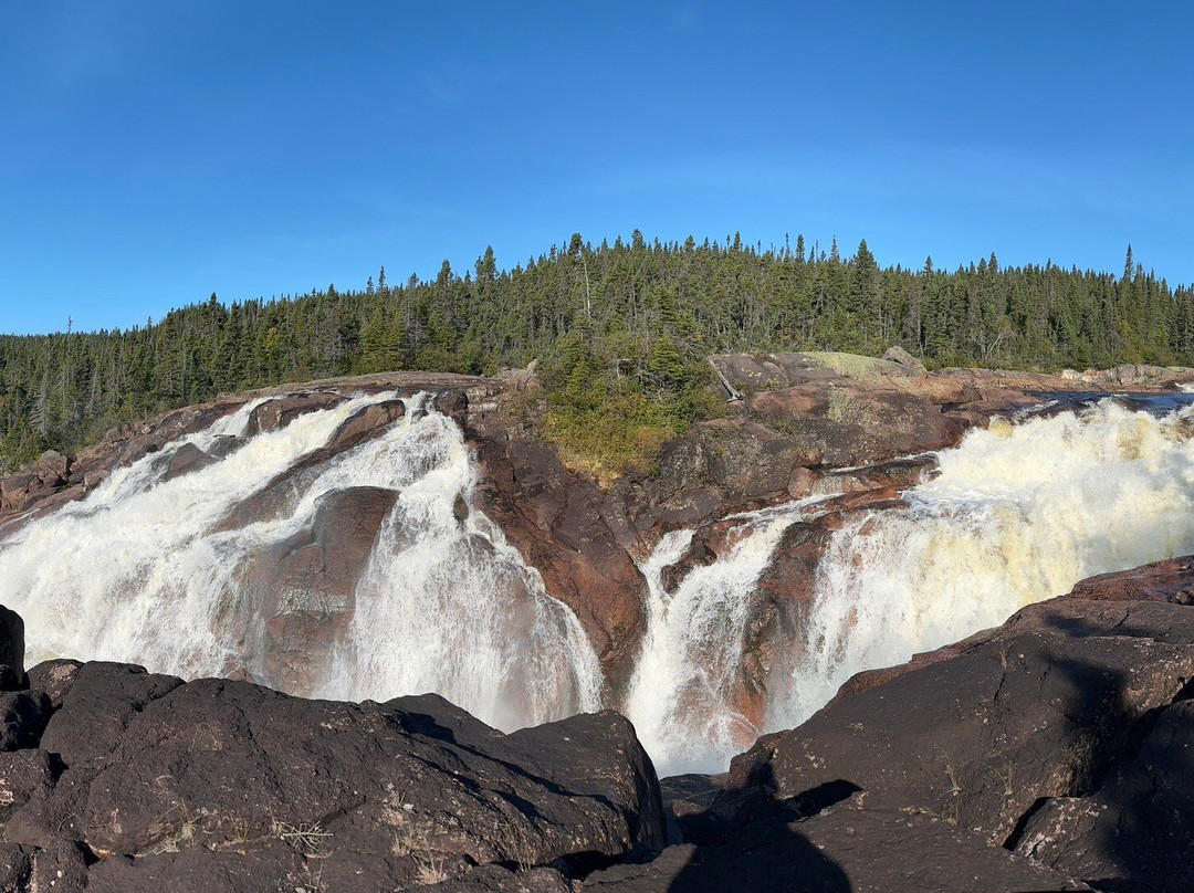 Chutes Manitou-Riviere-au-Tonnerre必去景点