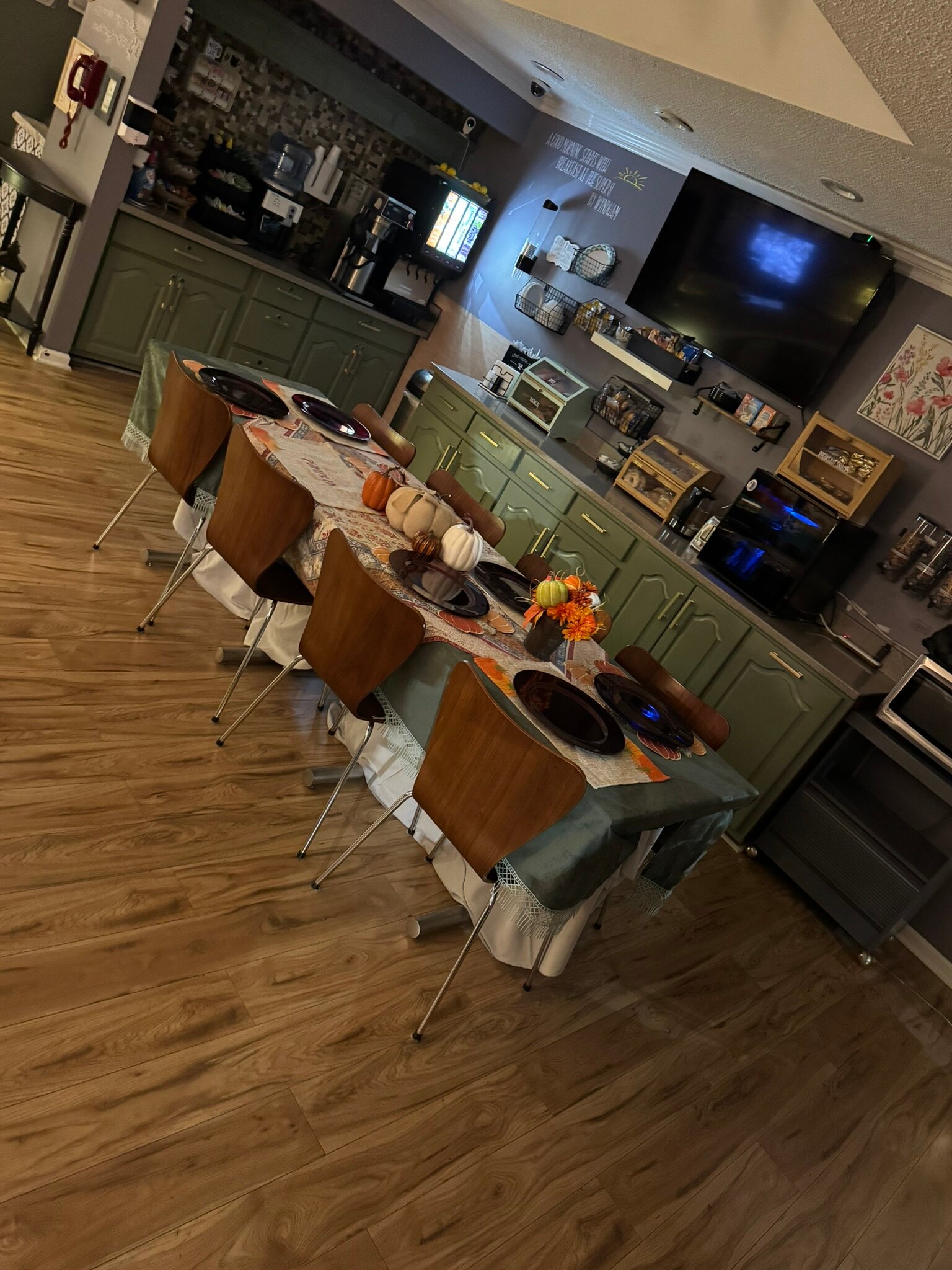 Super 8 by Wyndham Kingston-餐饮