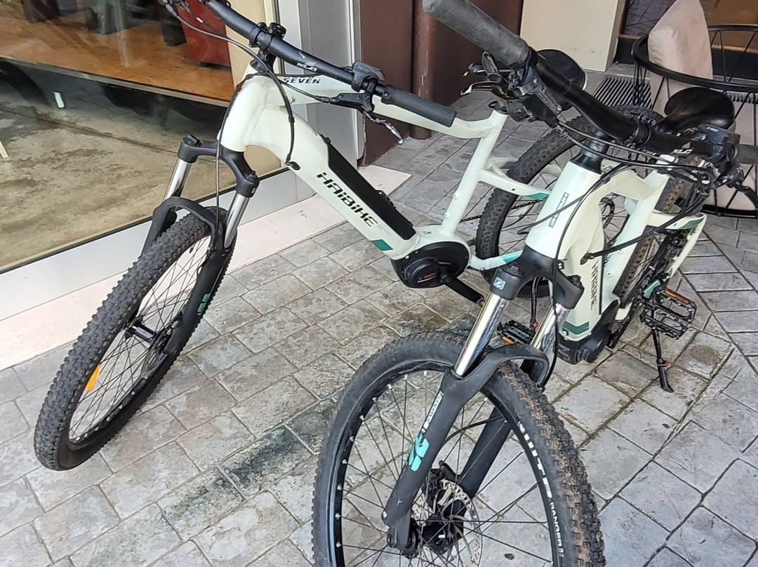 BikeSquare Castelli Romani-格罗塔费拉塔必去景点