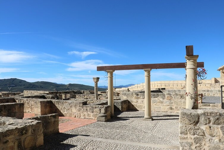 Fortaleza de la Mota景点图片