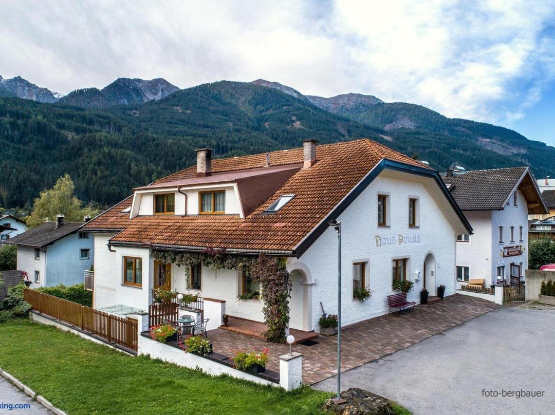 Heinfels酒店住宿-Haus Arnold