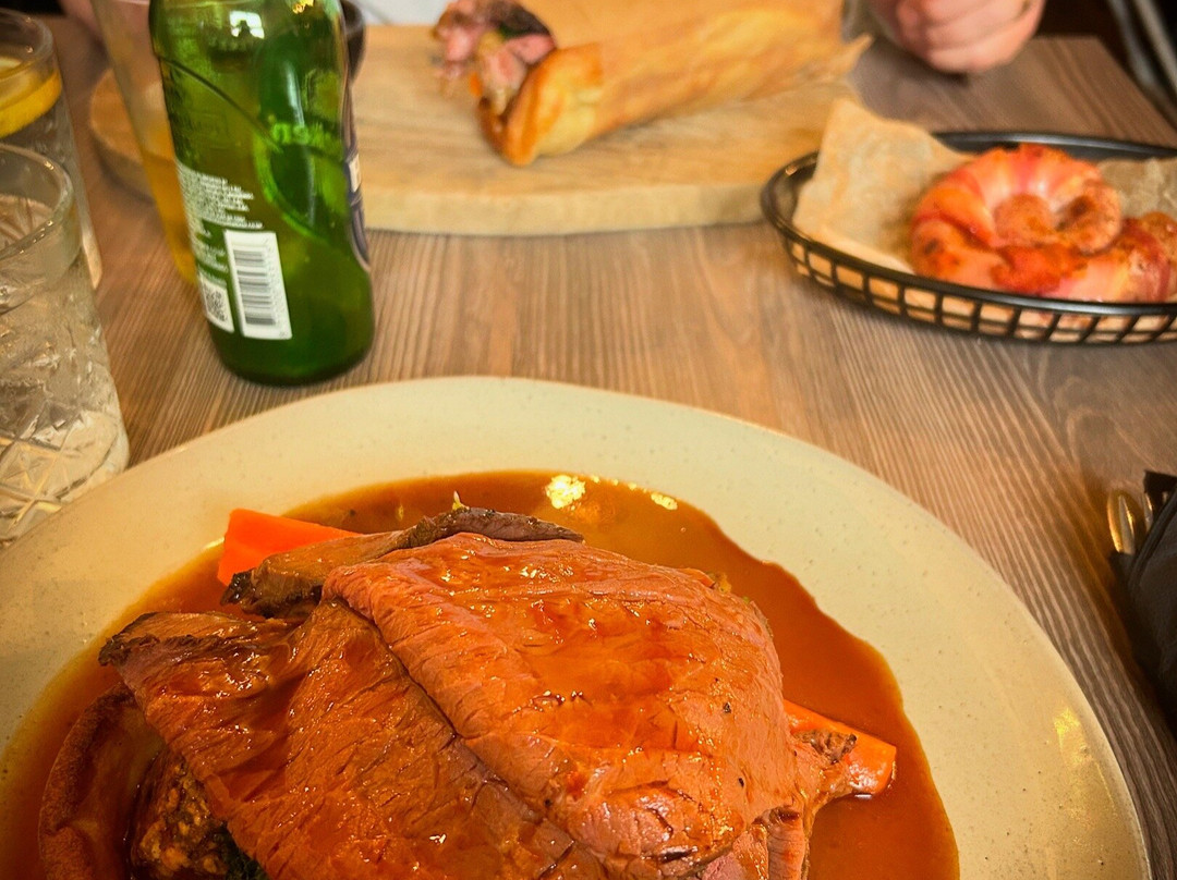 Pig and Whistle主图