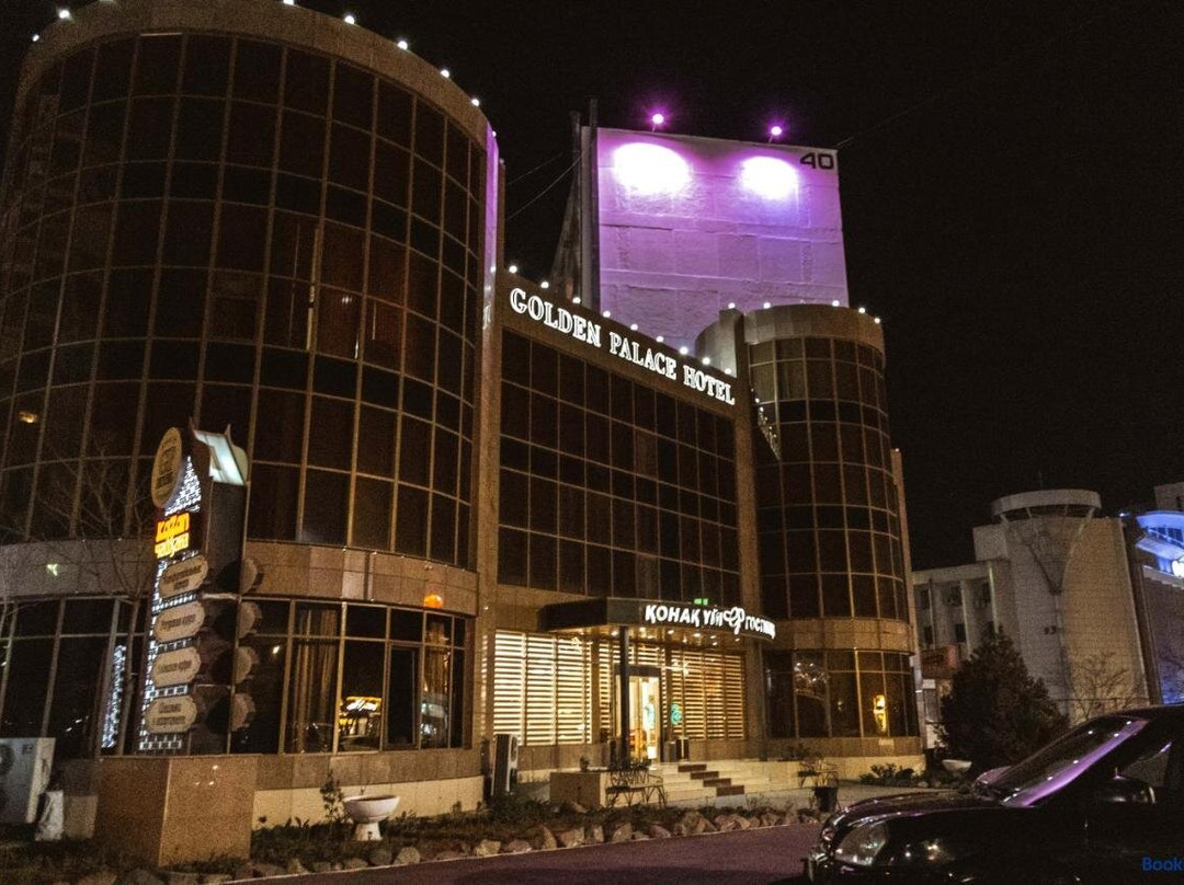 Golden Palace Hotel