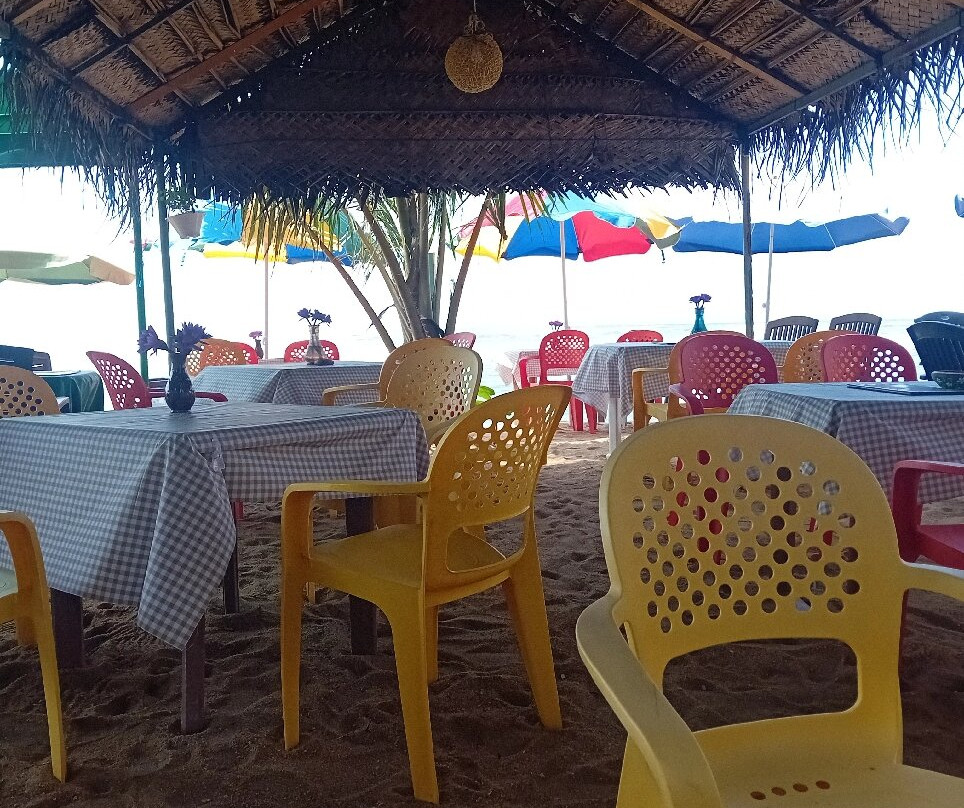 Moragalla Beach景点图片