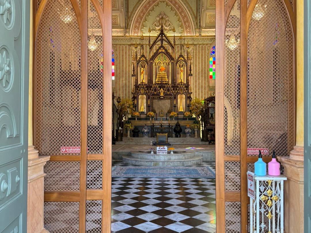 Wat Niwet Thammaprawat-挽巴茵必去景点