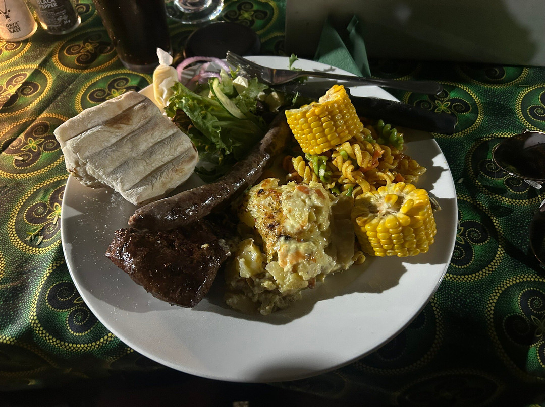 Chandelier Game Lodge & Ostrich Show Farm-奥兹洪必去景点