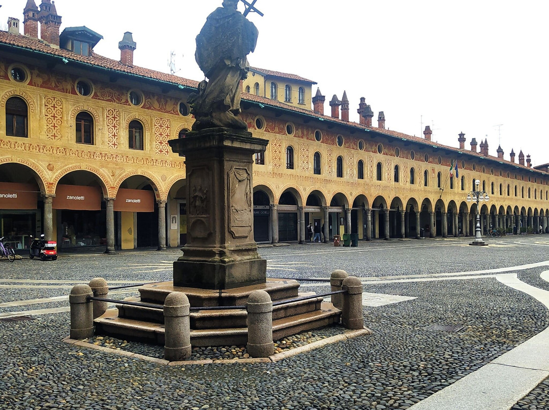 Statua San Giovanni Nepomuceno景点图片