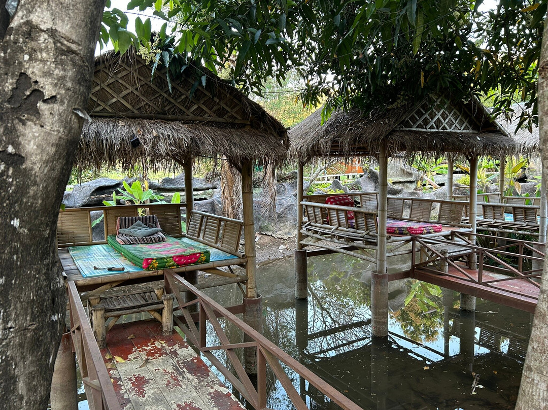卡伦生态小屋旅馆主图