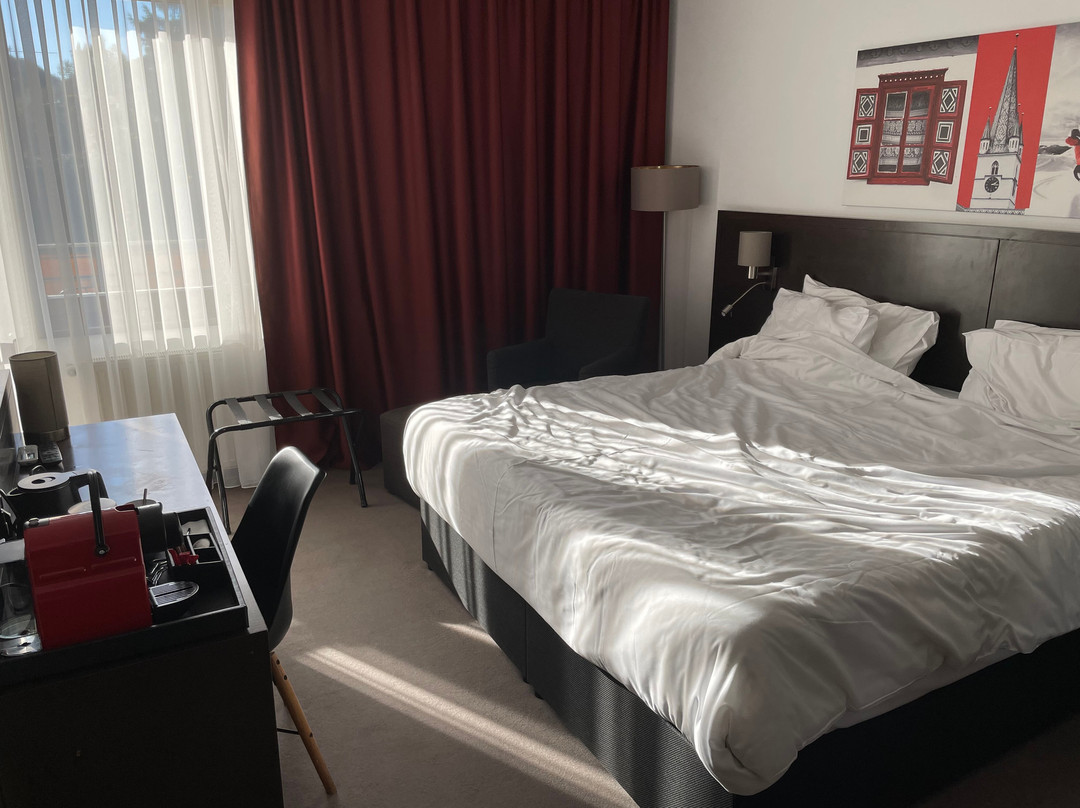 Republique Hotel主图