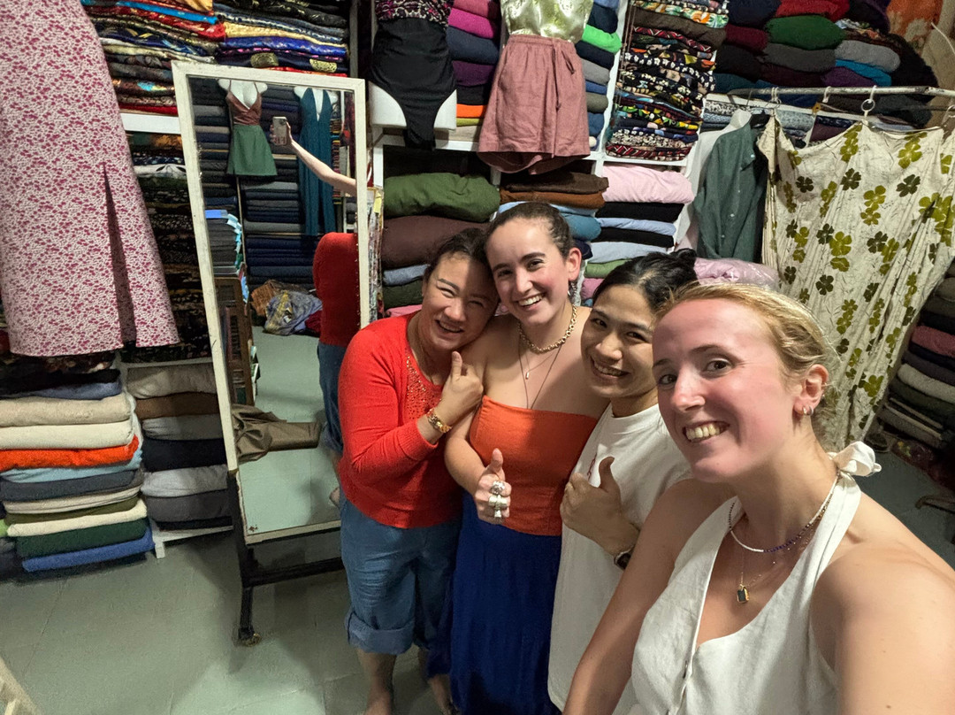 Cloth Shop Lan Vy-会安必去景点