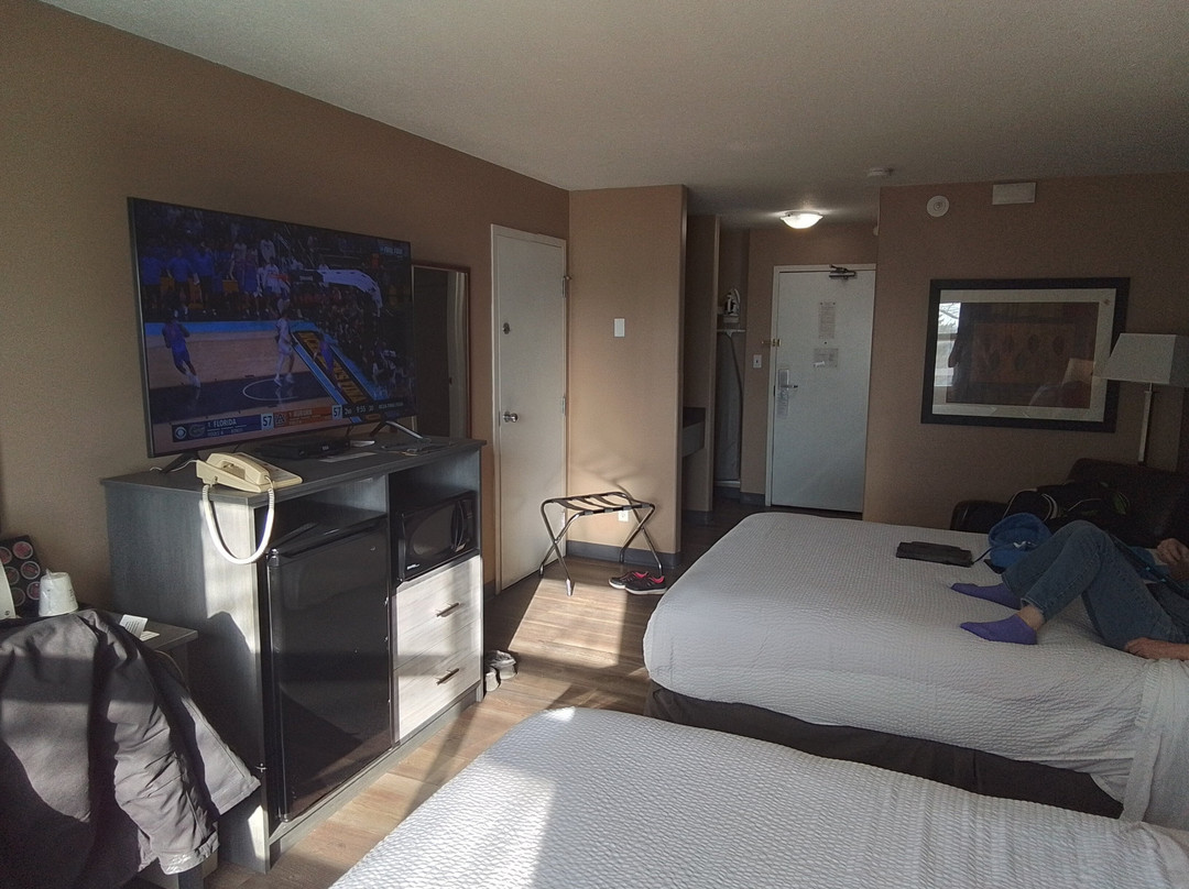 Ramada by Wyndham Sherwood Park主图