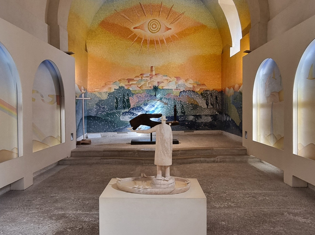 La Chapelle des Penitents Blancs-圣保罗必去景点