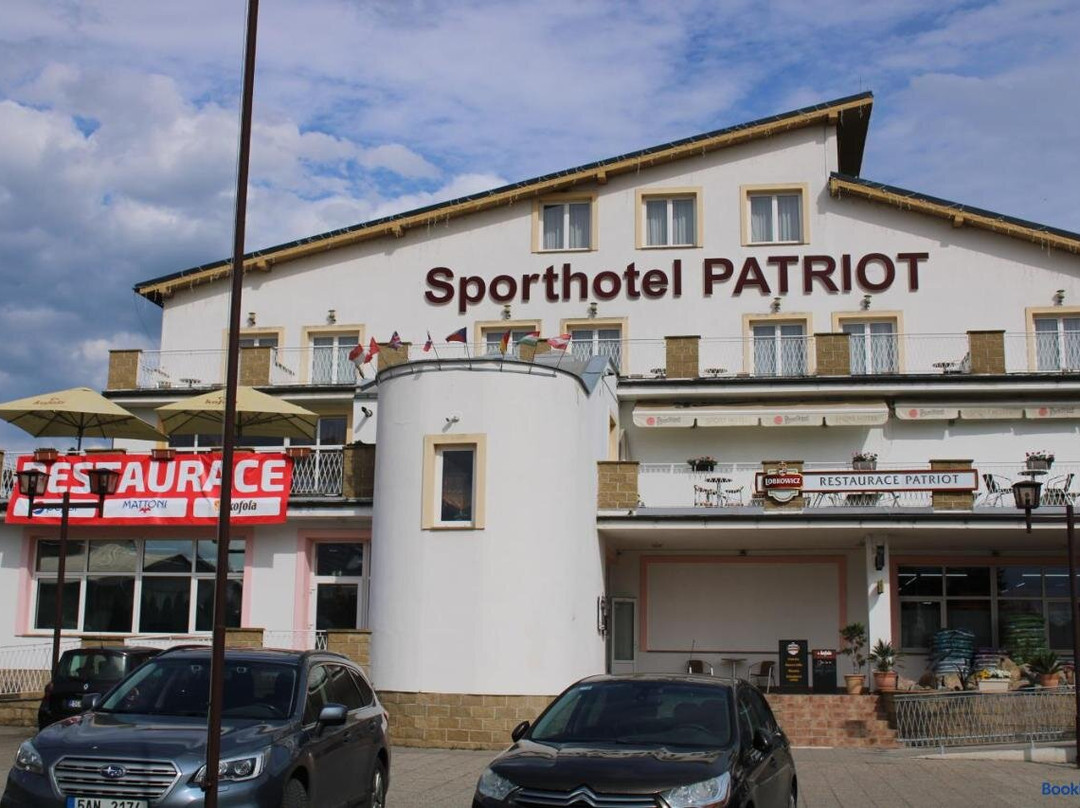 Hostka酒店住宿-Sporthotel Patriot