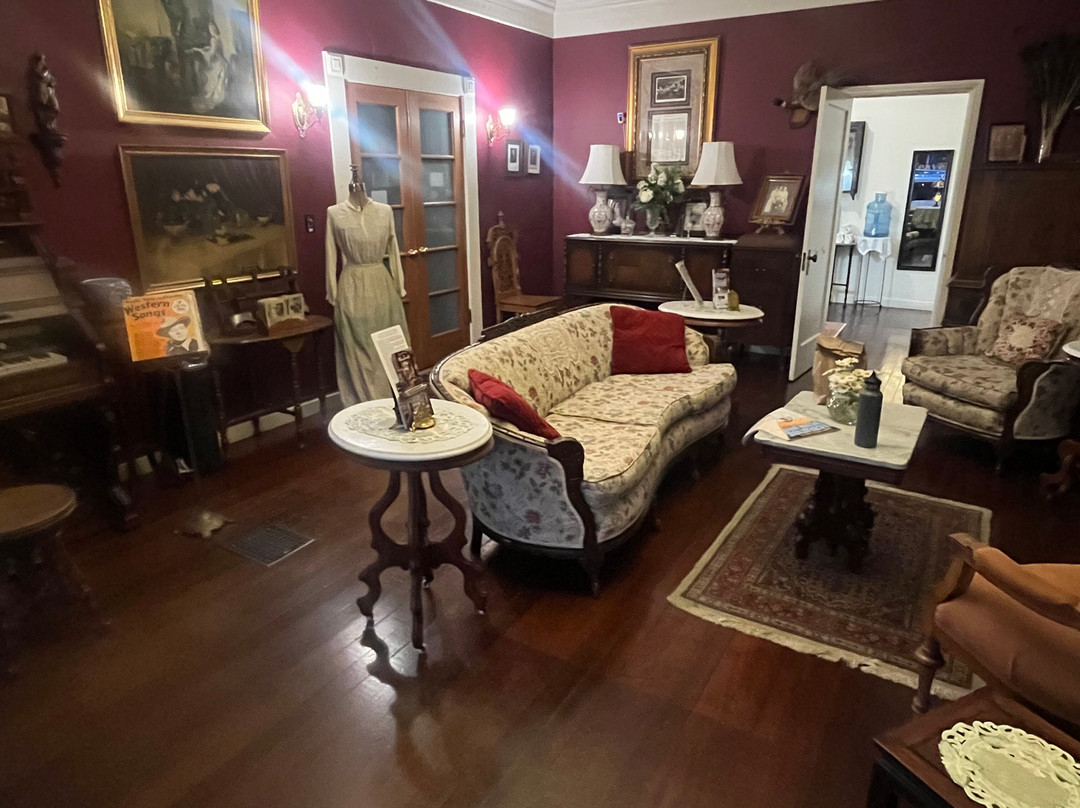 Weaverville Hotel主图