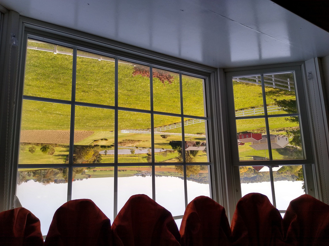 The Inn at Amish Door主图