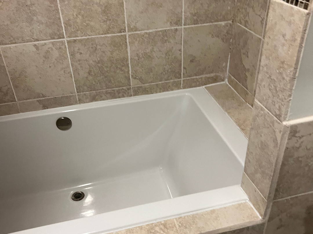 Water's Edge Inn主图